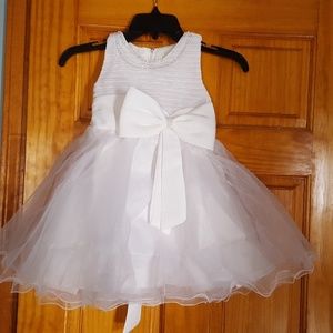 Flower girl dress